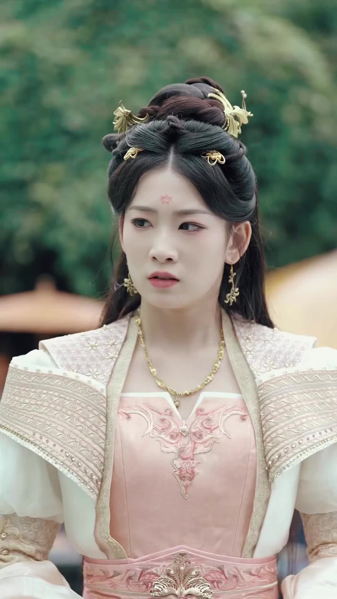Episode 8 - Ugly Charm: Peerless Consort